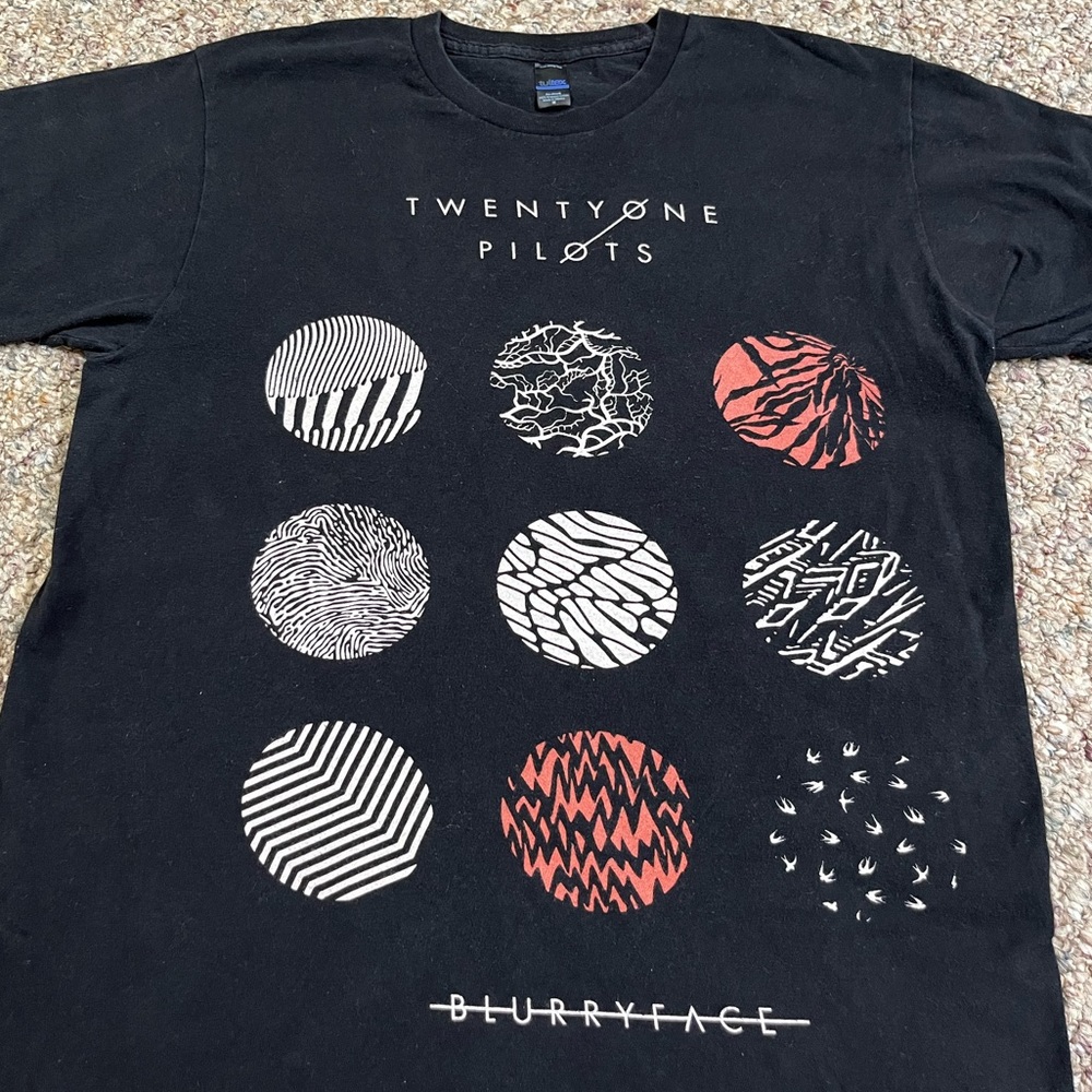 🎸 21 Pilots Band 2018 - TwentyOne Pilots Round Symbol Blurryface Song Tee Shirt